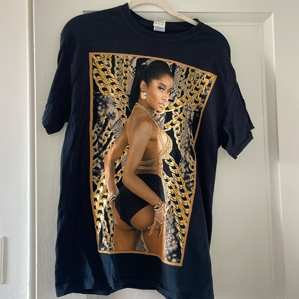 Nicki Minaj never worn Pink Print Tour t-shirt